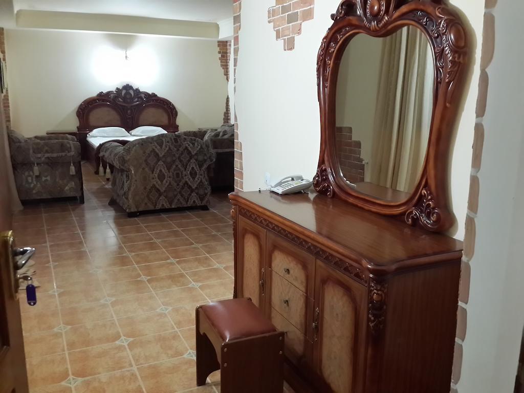 Venezia Palazzo Hotel Jereván Szoba fotó